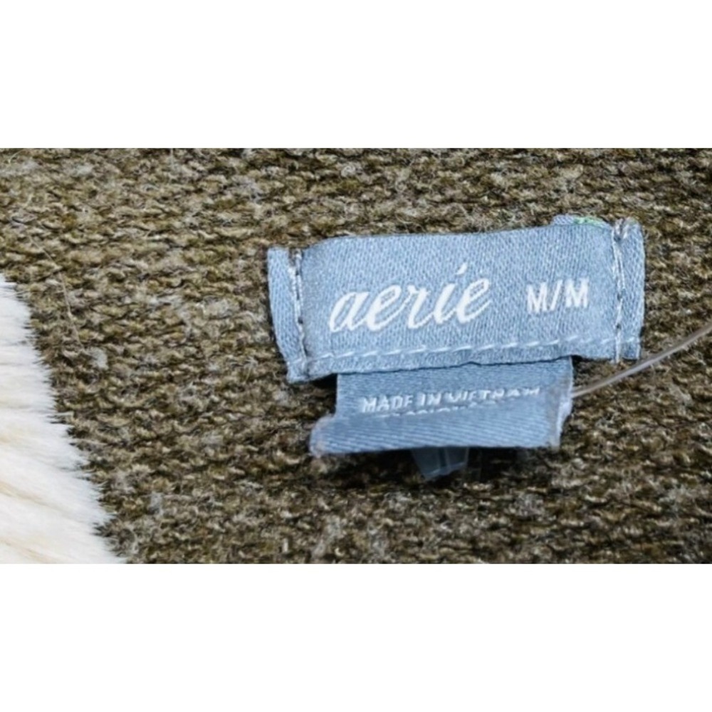 Aerie size Medium Sherpa-Lined Olive Green Hoodie Sweatshirt‎ - Picture 2 of 5